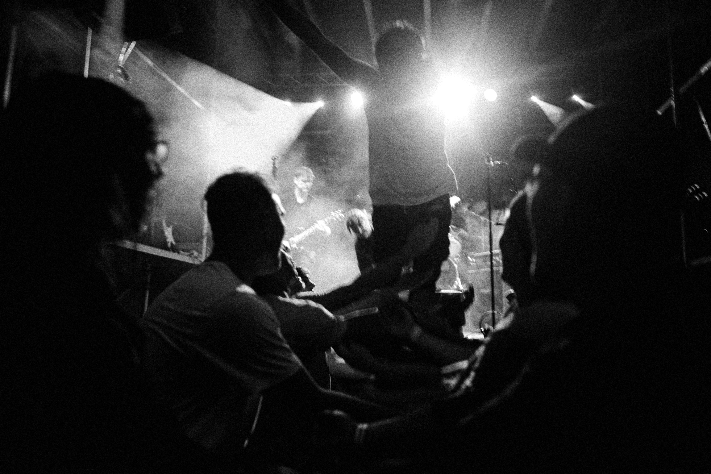 MAD DOX Live Stage Dive